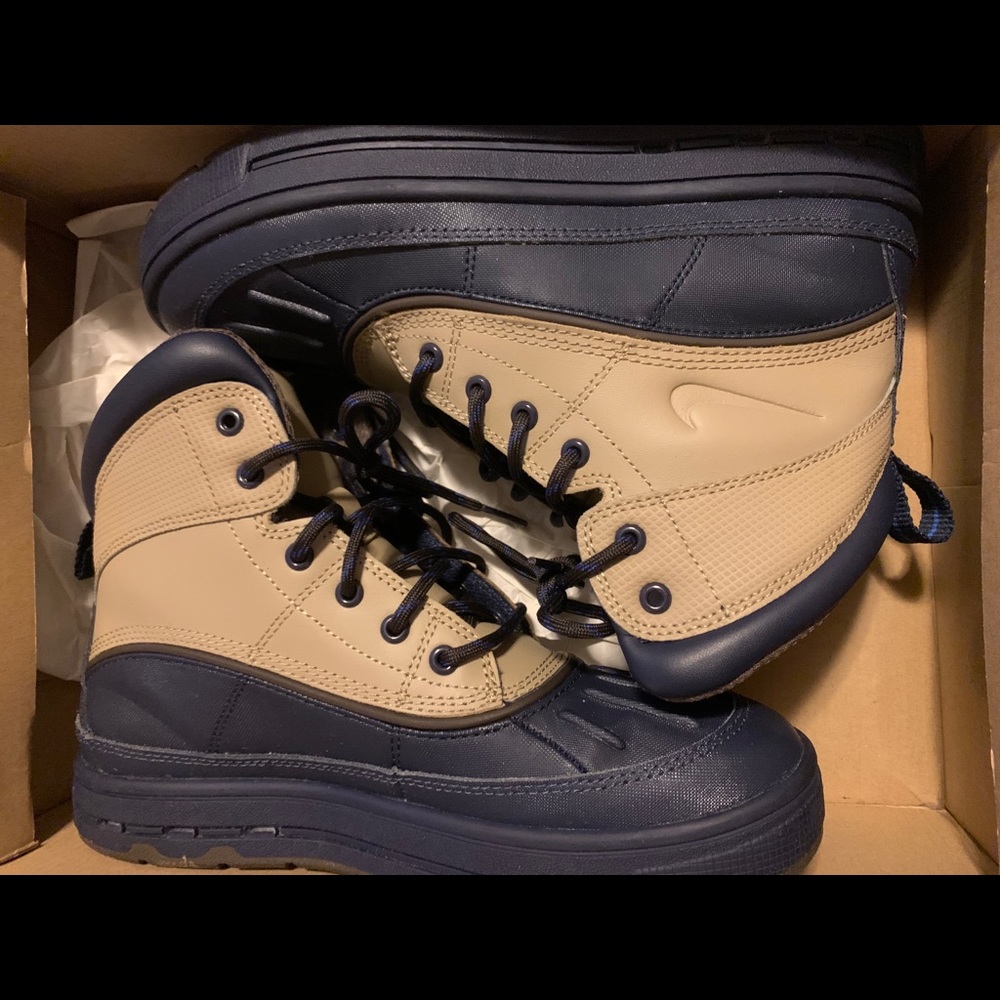 Nike Boots